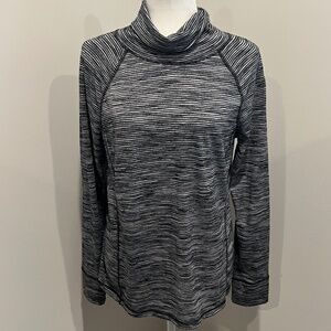 T by Talbots Turtleneck Top Size Medium